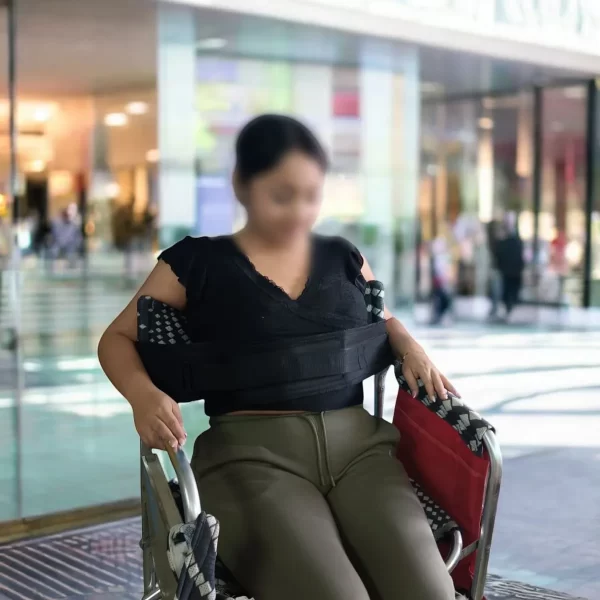 Cinturón de Seguridad para Silla de Ruedas Resistente y Suave - Imagen 3