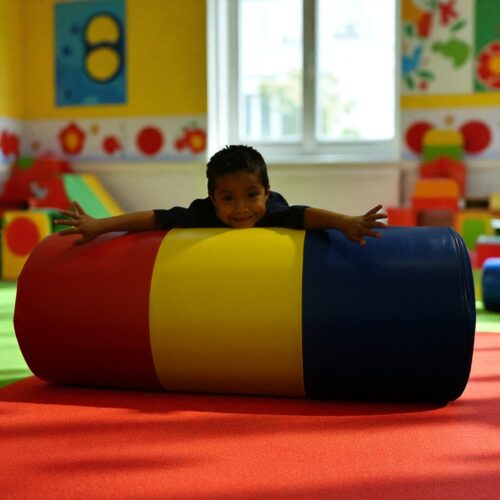 Rodillo Tricolor 100×45 cm | Juego, estimulación y desarrollo